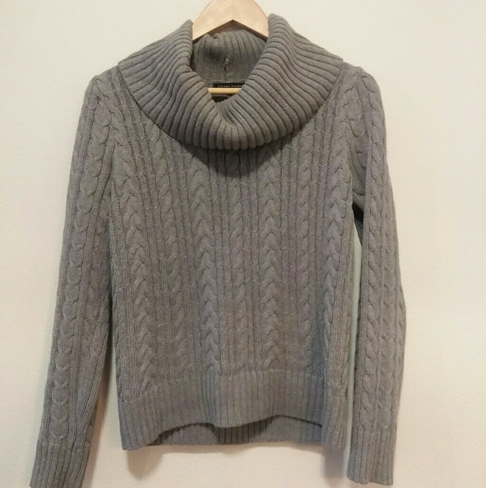 Gray cotton cable knit sweater
